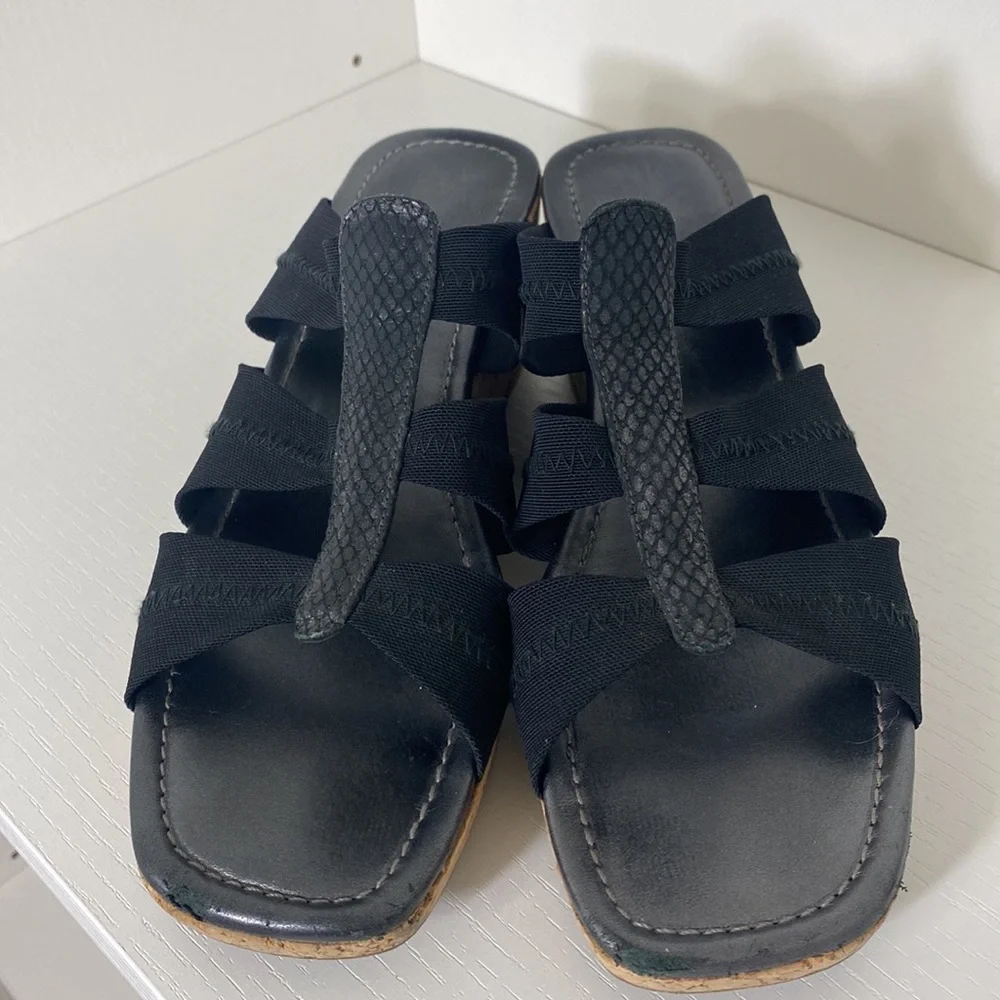 Donald J. Pliner shoes box